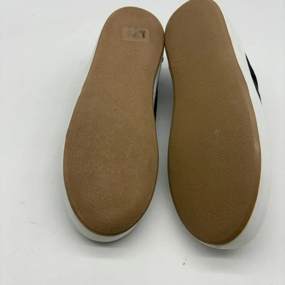 beek Slip-On Sneakers